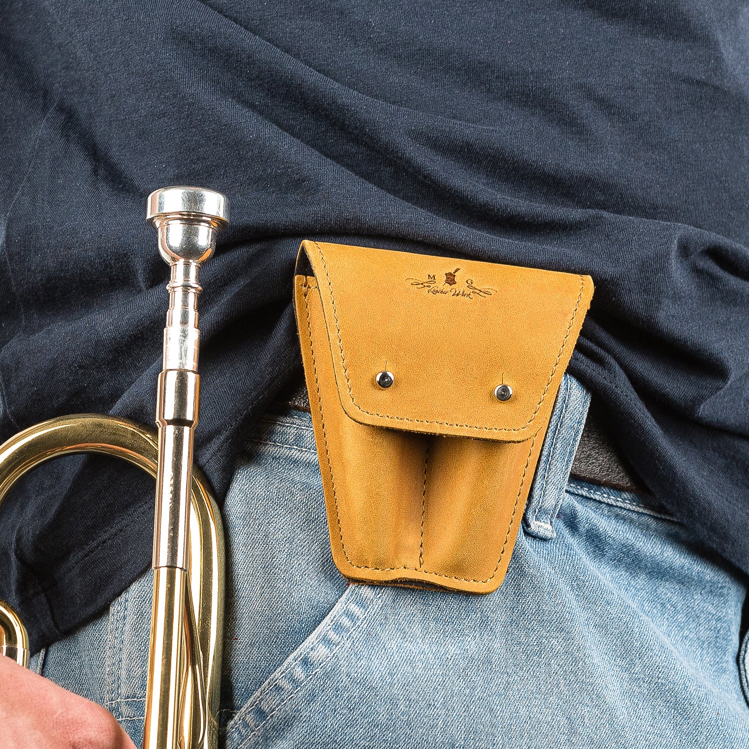 Double Trumpet Mouthpiece Pouch | Crazy Horse Leather
