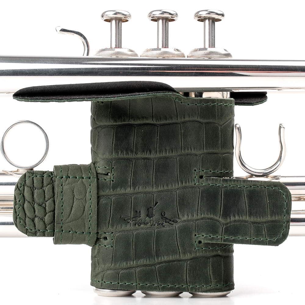 Trumpet Valve Guard XL Reptile Leather Green — front view on trumpet