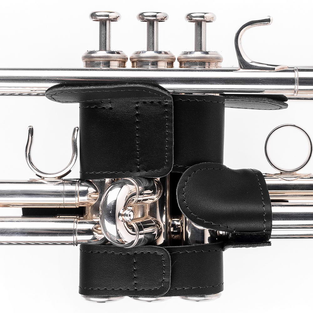 Trumpet Hand Guard XL Detroit Leather Black — back side on trumpet
