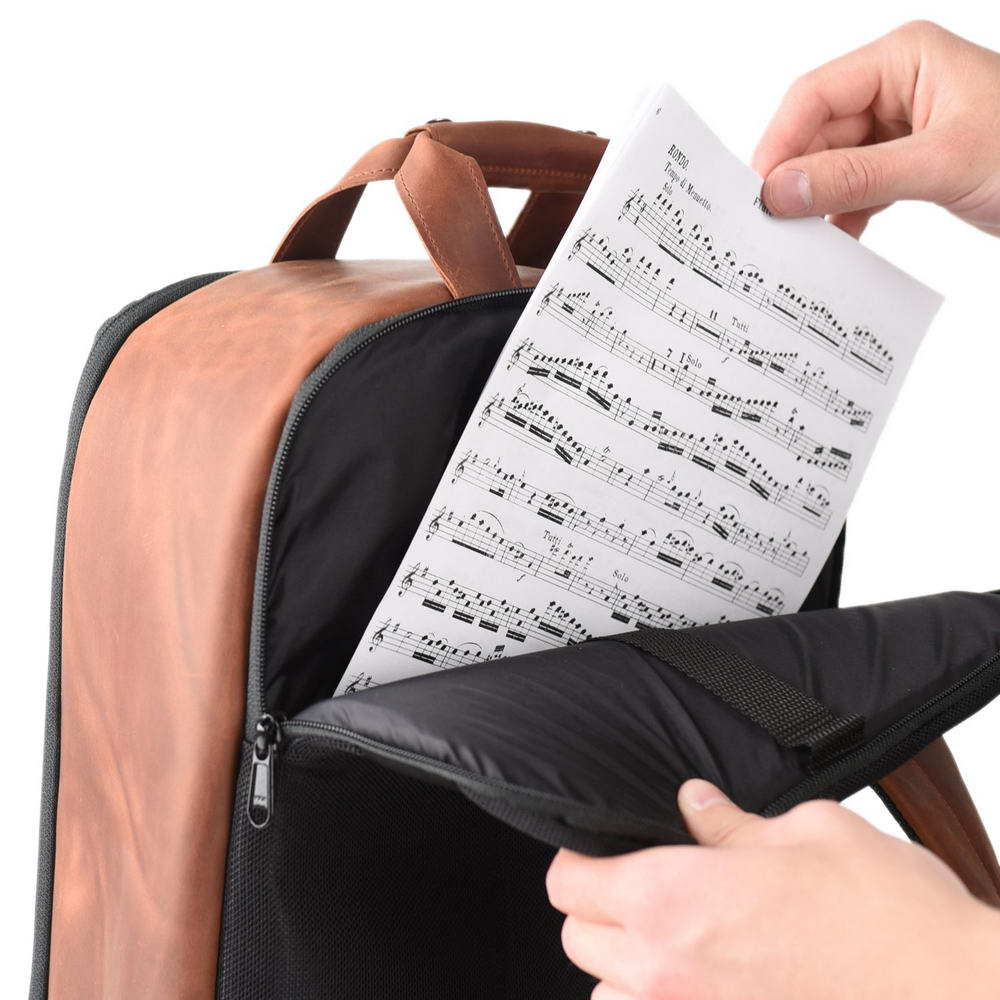 Set 2 in 1 Flute Backpack and Leather Wallet with Flute Embossing